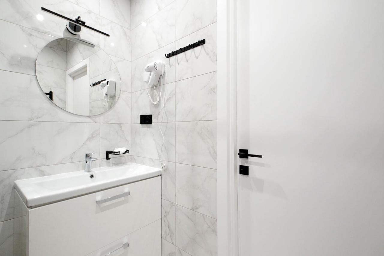 Luxury Nest Lviv Center Apartment Exterior photo